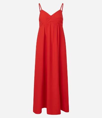 Vestido Evasê Longo em Crepe com Recorte no Busto