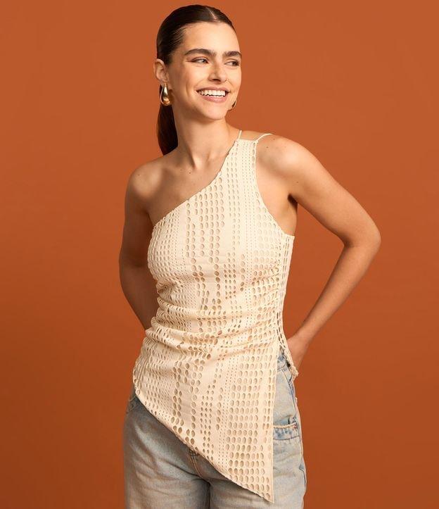 Blusa sem Manga com Textura Maquinetada e Fenda na Barra - 1