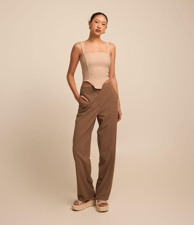 Calça Reta Alfaiatada com Bolsos e Frisos - 3