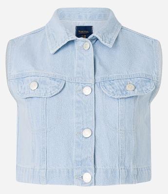 Colete Cropped em Jeans com Bolsos no Peito