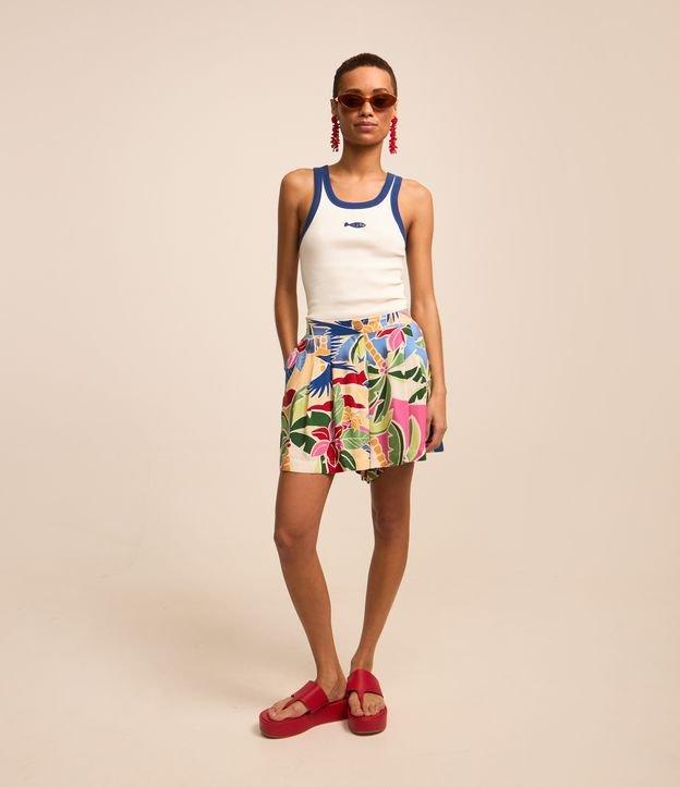 Short Gode em Viscose com Pregas e Estampa Tropical - 3