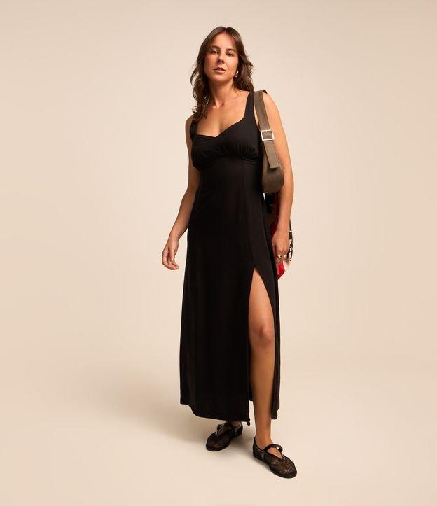 Vestido em Jeans com Alça Larga e Fenda Profunda - 1