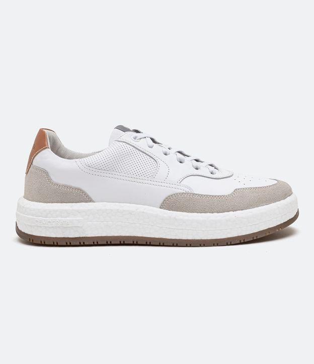 Tênis Casual em Couro com Recortes - 1