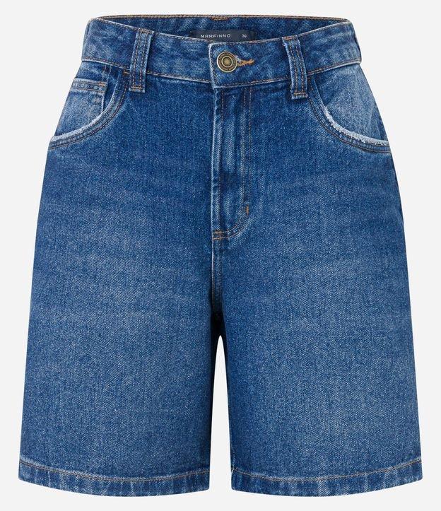 Bermuda em Jeans Denim com Cintura Média e Detalhe na Barra - 1