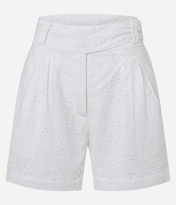 Short Curto em Laise com Textura Floral e Pregas