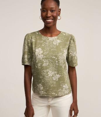 Blusa em Viscolinho com Estampa Tropical Figurativa