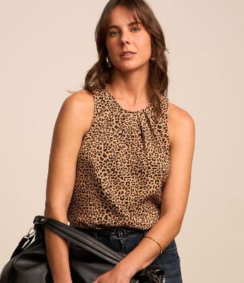 Blusa Sem Manga em Crepe com Pregas e Estampa de Onça