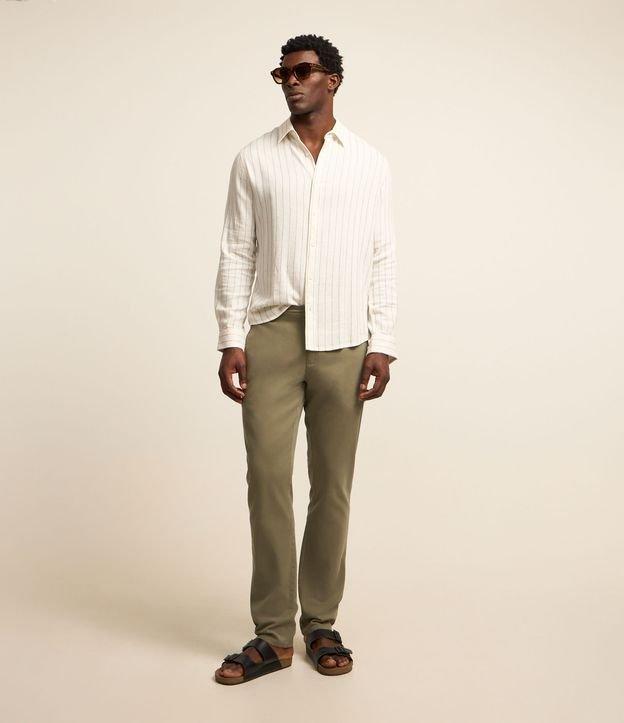 Calça Slim em Sarja com Lavagem Estonada - 3