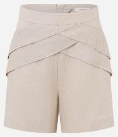 Short em Viscolinho Cintura Alta com Foil e Pregas Diagonais - 1