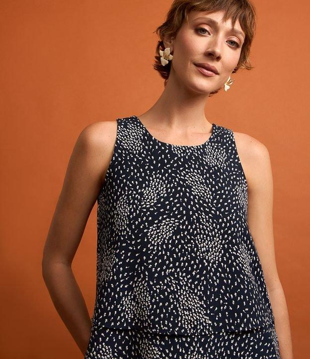 Blusa sem Manga em Airflow com Estampa de Mini Flores - 2