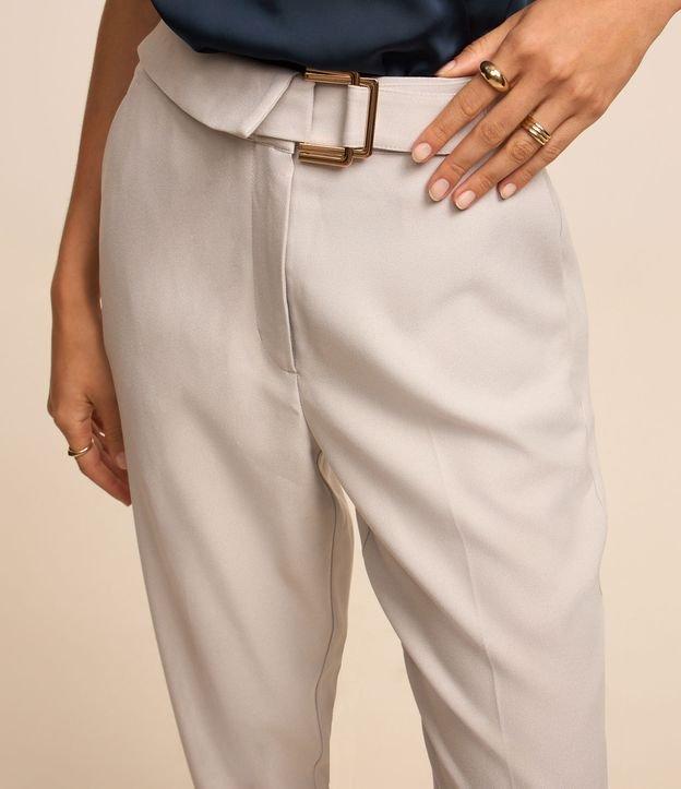 Calça Reta Alfaiatada com Cinto de Fivela Metalizada - 2