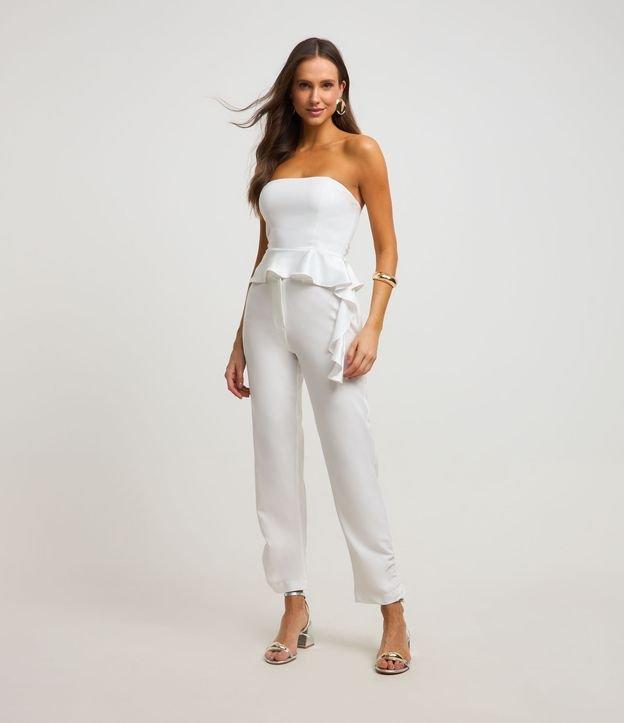 Calça Cenoura em Crepe com Detalhes Franzidos e Cós Elástico - 1