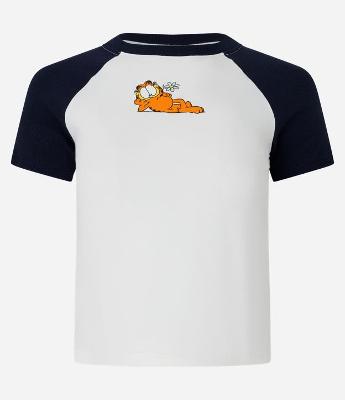 Blusa Baby Tee em Algodão com Cava Raglan e Estampa Garfield