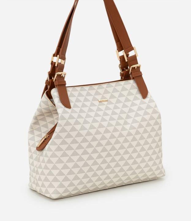 Bolsa Hobo Grande com Estampa Triângulos e Alça Contrastante - 1