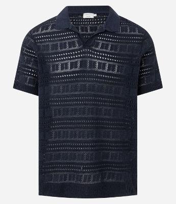 Camiseta Polo com Textura Patchwork e Gola em V