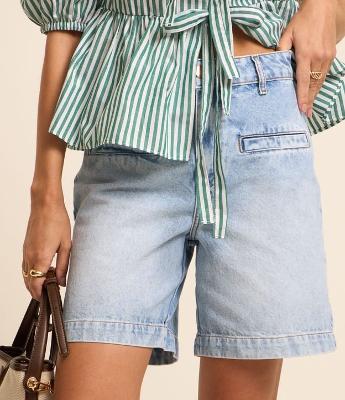 Bermuda Reta Cintura Alta em Jeans Marmorizado
