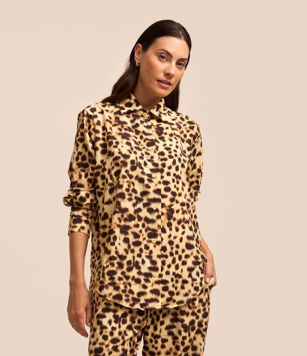 Camisa Alongada em Chiffon com Estampa de Onça - 2