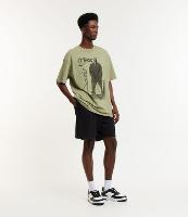 Bermuda em Moletom com Textura Waffle e Lavagem Estonada - 1