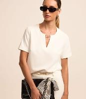 Blusa em Crepe com Detalhe de Metal na Gola - 2