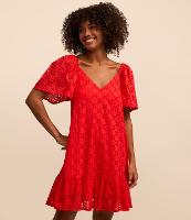 Vestido Curto em Laise com Bordado Floral e Elástico no Ombro - 2