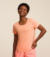 Camiseta Esportiva com Detalhes em Linhas Contrastantes - 2