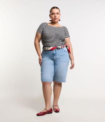 Bermuda Jeans Marmorizado e Barra Cortada Curve & Plus Size