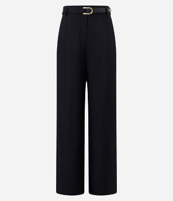 Calça Pantalona com Cinto Afivelado e Pregas