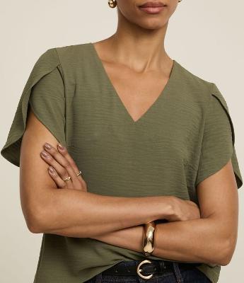 Blusa com Manga Tulipa e Efeito Airflow