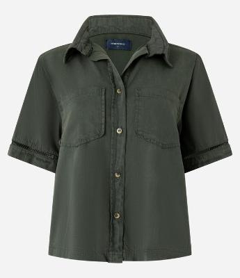 Camisa Sarja com Bolsos no Peito