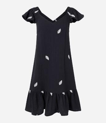 Vestido Curto em Cambraia e Bordado de Folhas