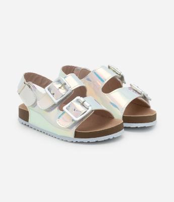 Sandália Infantil de Tiras e Efeito Holográfico - Tam 20 a 27