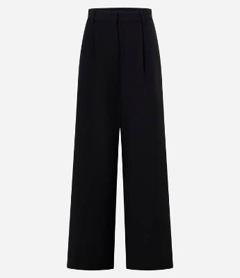 Calça Pantalona em Crepe com Passantes no Cós