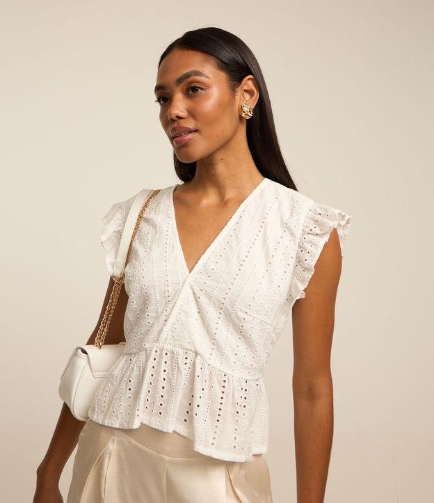 Blusa Sem Manga em Laise com Babado na Cava - 2