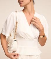 Blusa em Crepe com Decote Transpassado e Recorte - 2