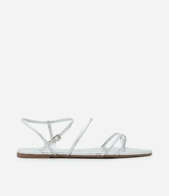 Sandãlia Rasteira em PU com Bico folha e Tiras