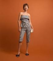 Calça Capri em Tricoline com Estampa Xadrez Vichy - 2