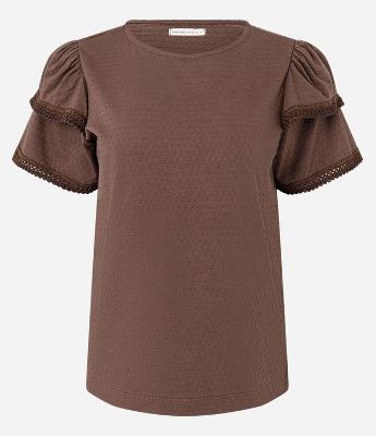 Blusa em Algodão com Babado na Manga e Detalhe Efeito Crochê