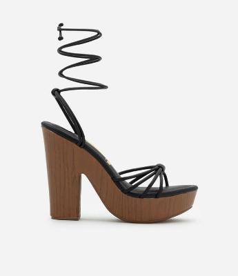 Sandália em PU Plataforma com Amarrações no Tornozelo Vizzano