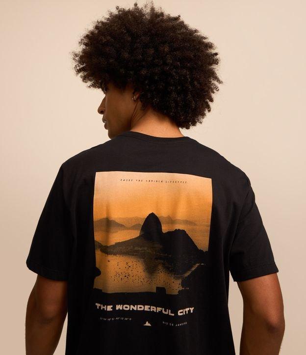 Camiseta Regular em Algodão com Estampa Photoprint Rio de Janeiro - 2