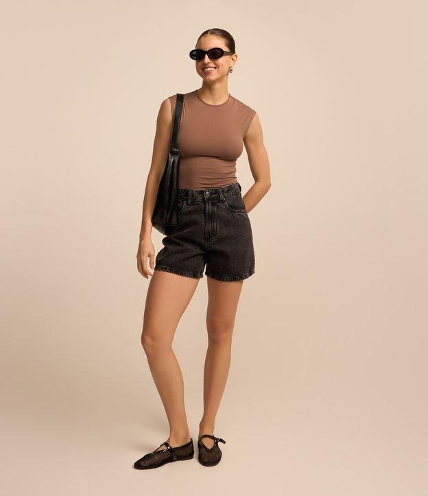 Short Mom em Jeans com Cintura Alta - 1