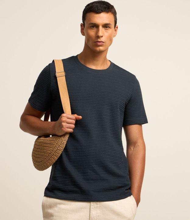 Camiseta em Algodão com Textura Horizontal - 3