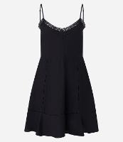 Vestido Curto em Viscose com Detalhe no Busto - 1