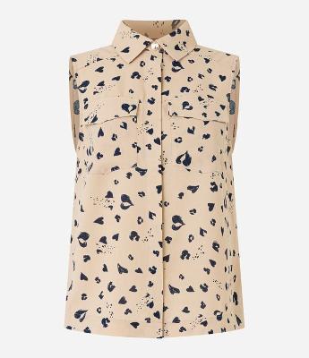 Camisa Airflow Sem Manga e Gola com Estampa Animal Print com Corações
