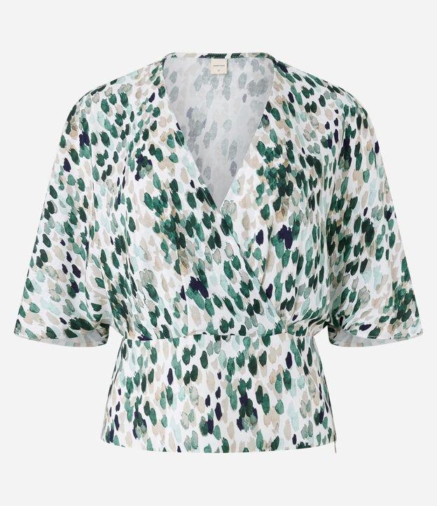 Blusa em Viscose com Decote Transpassado e Estampa Aquarela - 1