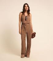 Calça Pantalona em Viscose com Detalhes e Cinto - 1