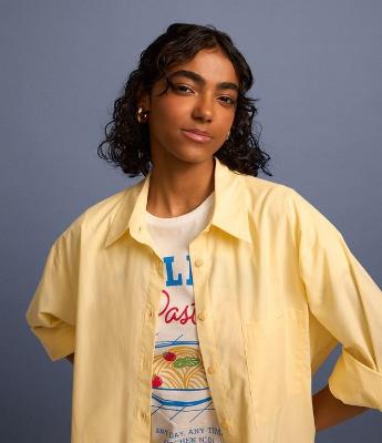 Camisa Alongada em Tricoline com Bolso no Peito