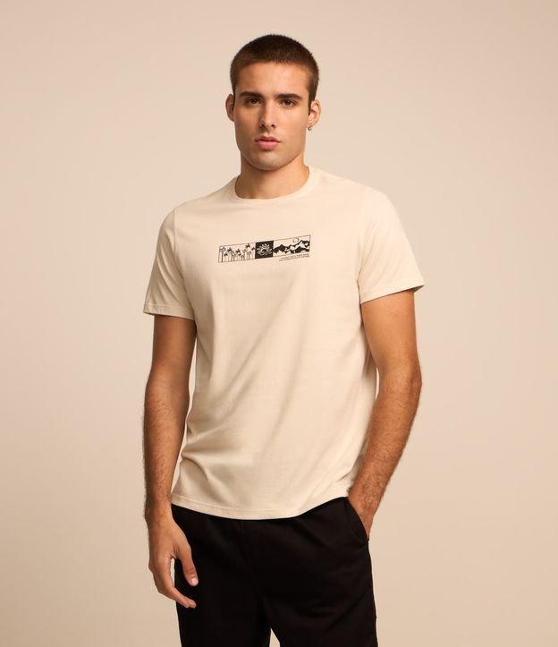 Camiseta Regular em Algodão com Estampa Elementos da Natureza - 1