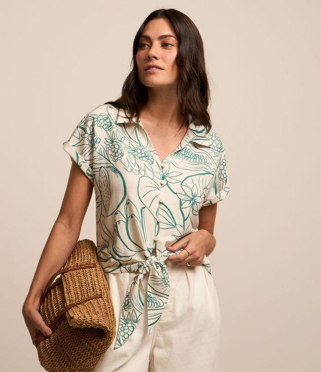 Camisa em Viscose com Amarração e Estampa Floral - 2