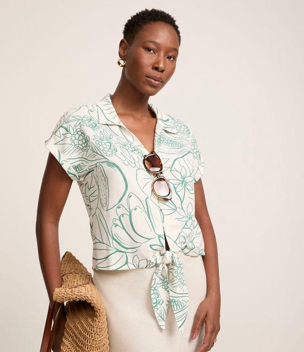Camisa em Viscose com Amarração e Estampa Floral - 3