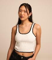 Blusa Cropped Texturizada com Acabamento Contrastante - 1